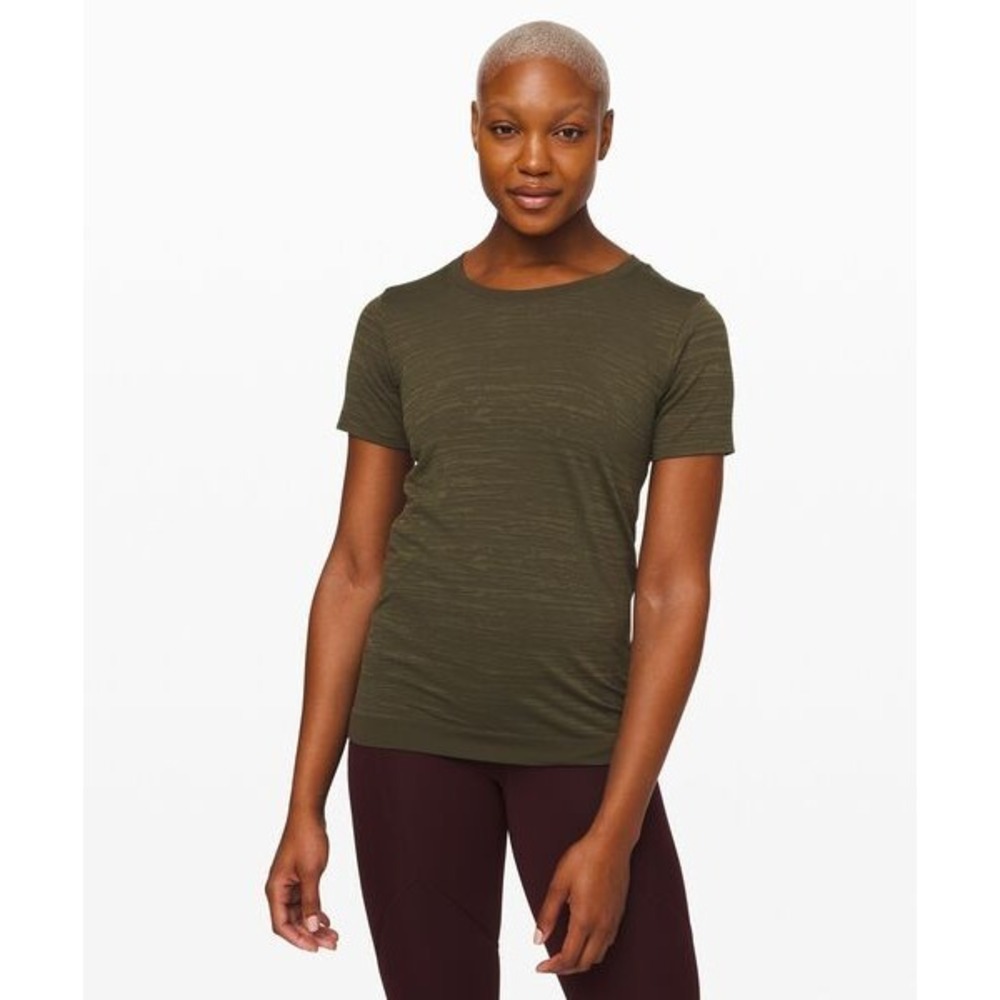 Lululemon Swiftly Tech Short Sleeve Shirt Olive Green Seamless Training - Size 6